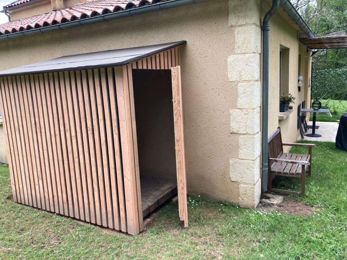Gite Des Combes Blanches Avec Piscine Frayssinet-le-Gelat Экстерьер фото